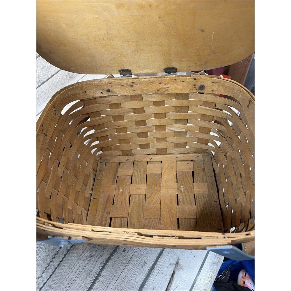 VTG Hand Painted Picnic Basket Wooden  Heart Amish Farmhouse